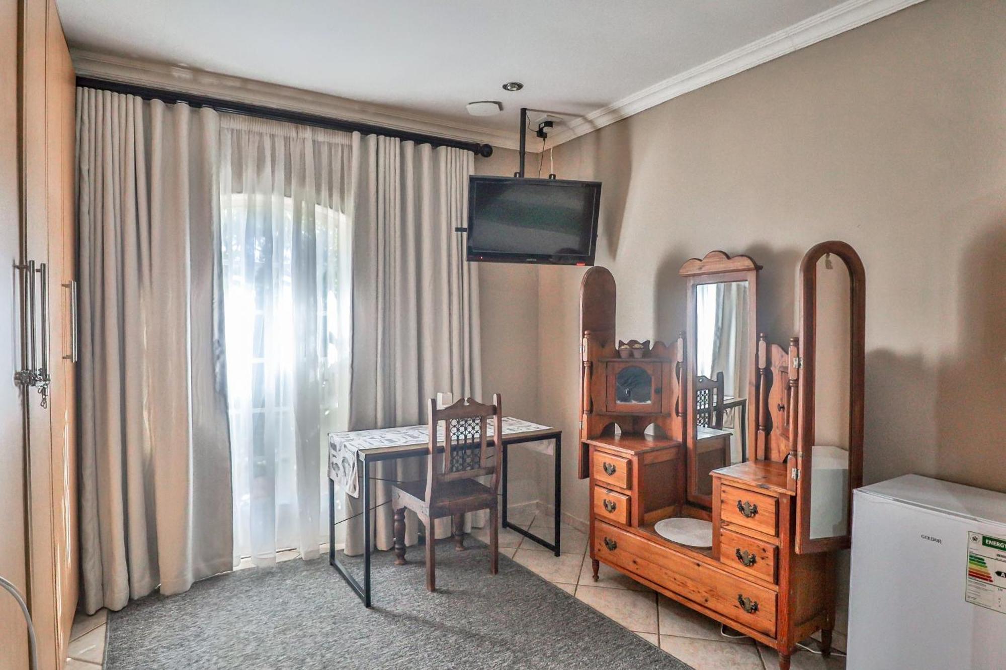 Sunset Ridge Guest House Rustenburg Kültér fotó